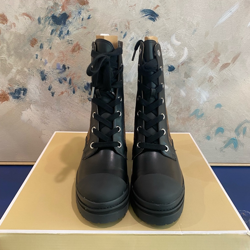 NEW - Michael Kors Brea Bootie Black and Brown Lace-Up Boots. Durable beauty! - Picture 4 of 10